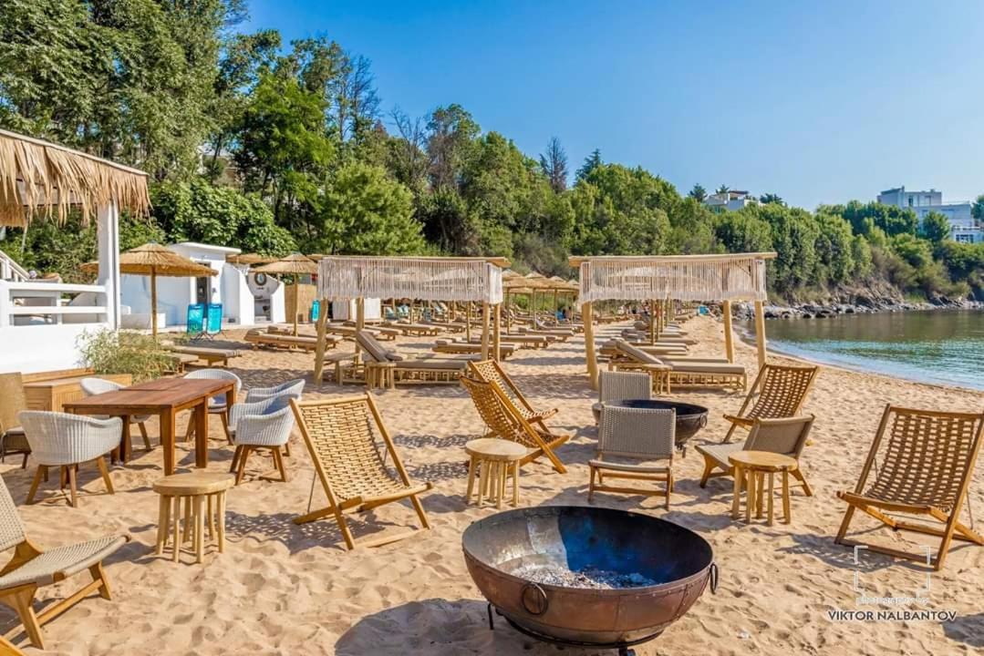 July'S Island Deluxe Černomorec Exterior foto